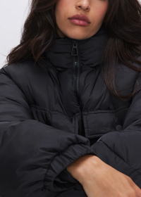 Good American Belted Puffer Coat